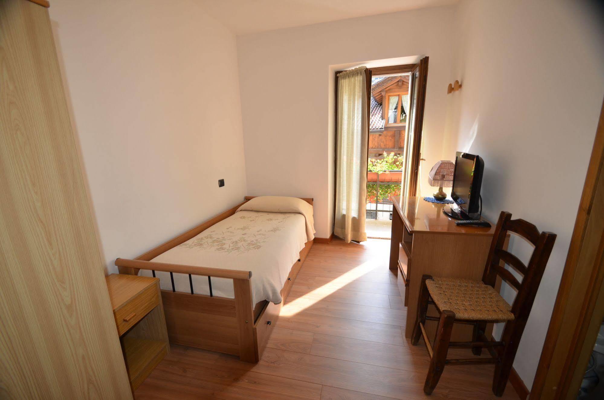 Albergo Moleta Spiazzo  Esterno foto
