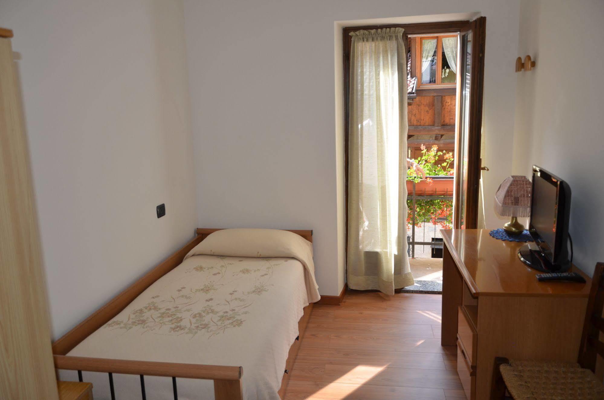 Albergo Moleta Spiazzo  Esterno foto